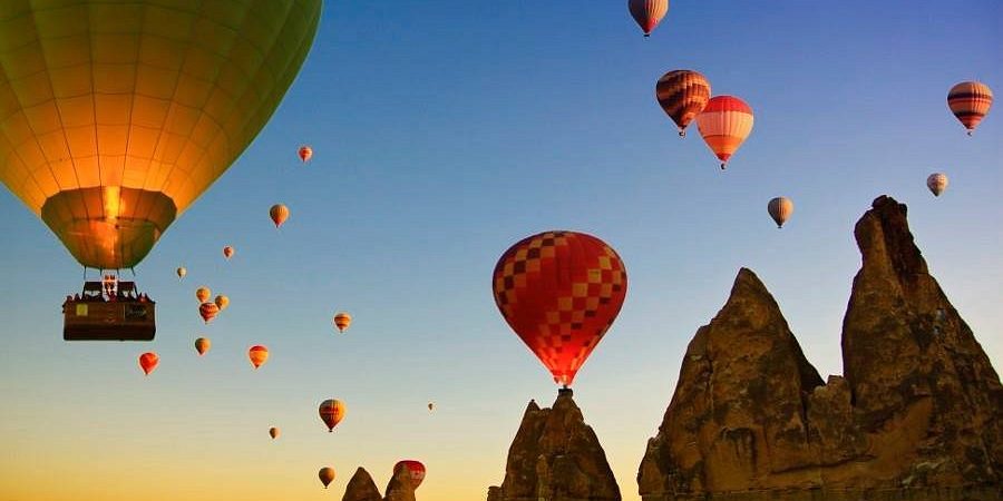 hot-air-balloons-cappadocia